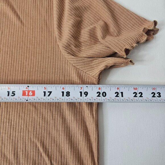 Lularoe Kelly Women Top Shirt Tan Brown Short Sleeve Ruffled Edges XL Crew Neck - Picture 7 of 9